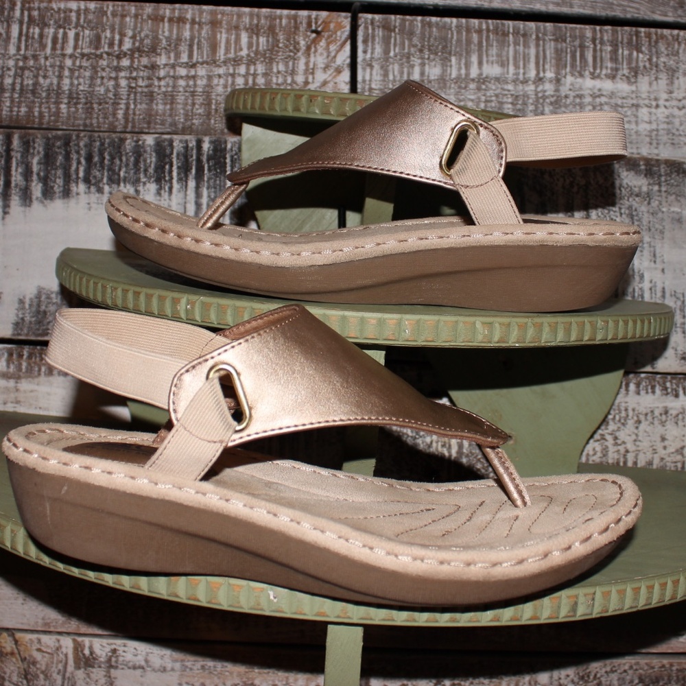 Cliffs White Mountain Women's Carmel Thong Sandal